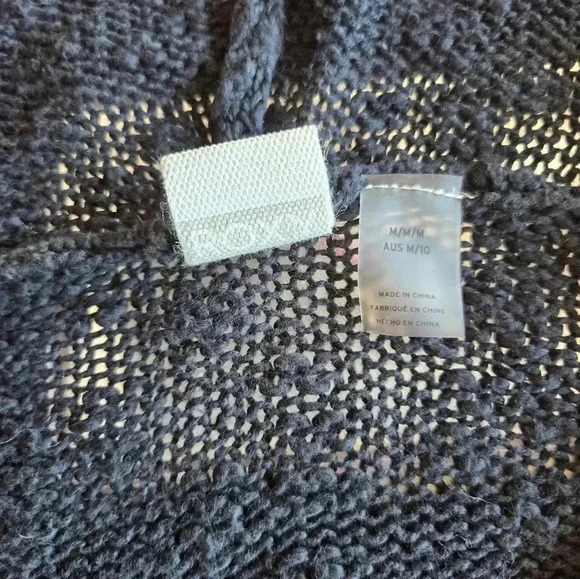 Roxy Pullover Sweater - Picture 2 of 4